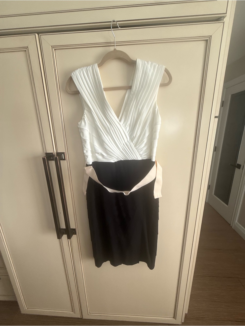 Tadashi Shoji White Pleated Bodice Black Skirt Midi Dress with Cream Waist Tie